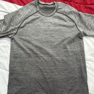 Lululemon Lululemon Metal Vent Tech Short Sleeve 2.0